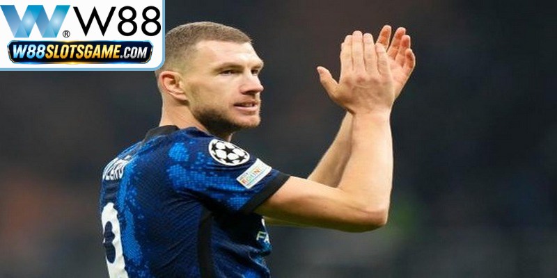 Arsenal Gửi Đề Nghị Chiêu Mộ Tài Năng Trẻ Jeremy Monga 19 Thần tượng lớn nhất thỏa nhỏ của Dzeko khi xem giải Serie A